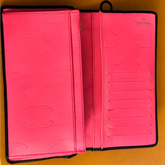 Chanel Cambon Wallet - Picture 5 of 8
